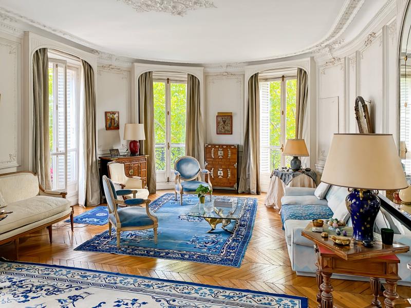 5 pièces Paris 7ème 2 631
