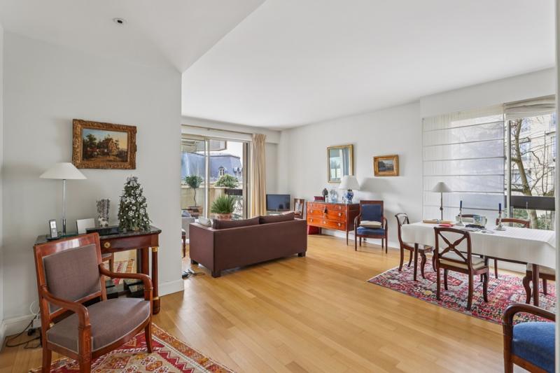 Neuilly - 3 pièces - 970