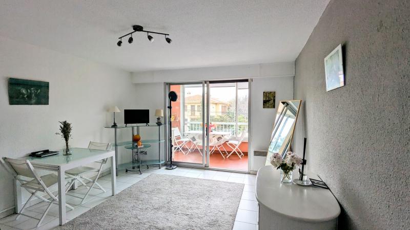 Fréjus - 2 pièces - 122